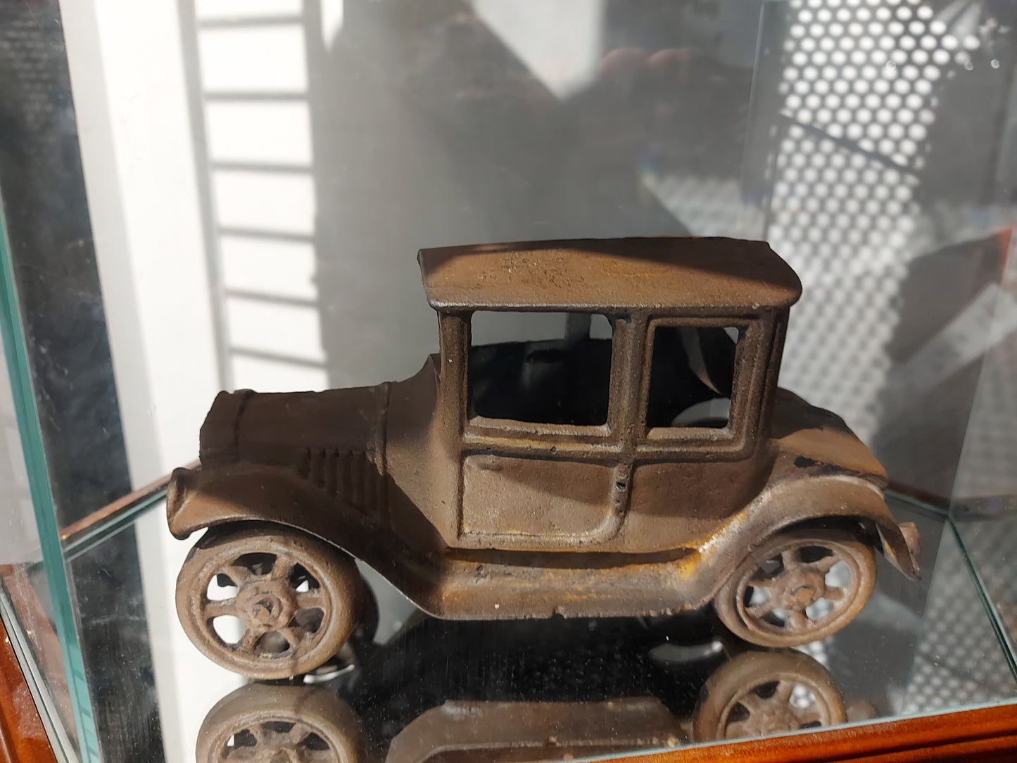 Ford Metal Antique