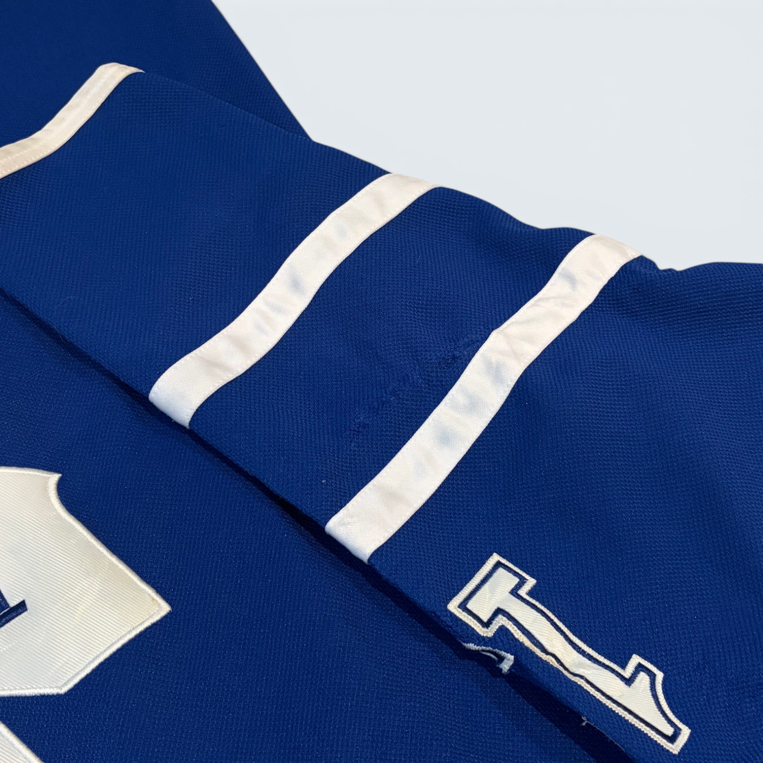 Reebok Toronto Maple Leafs Mats Sundin #13 NHL hockey jersey — Size L