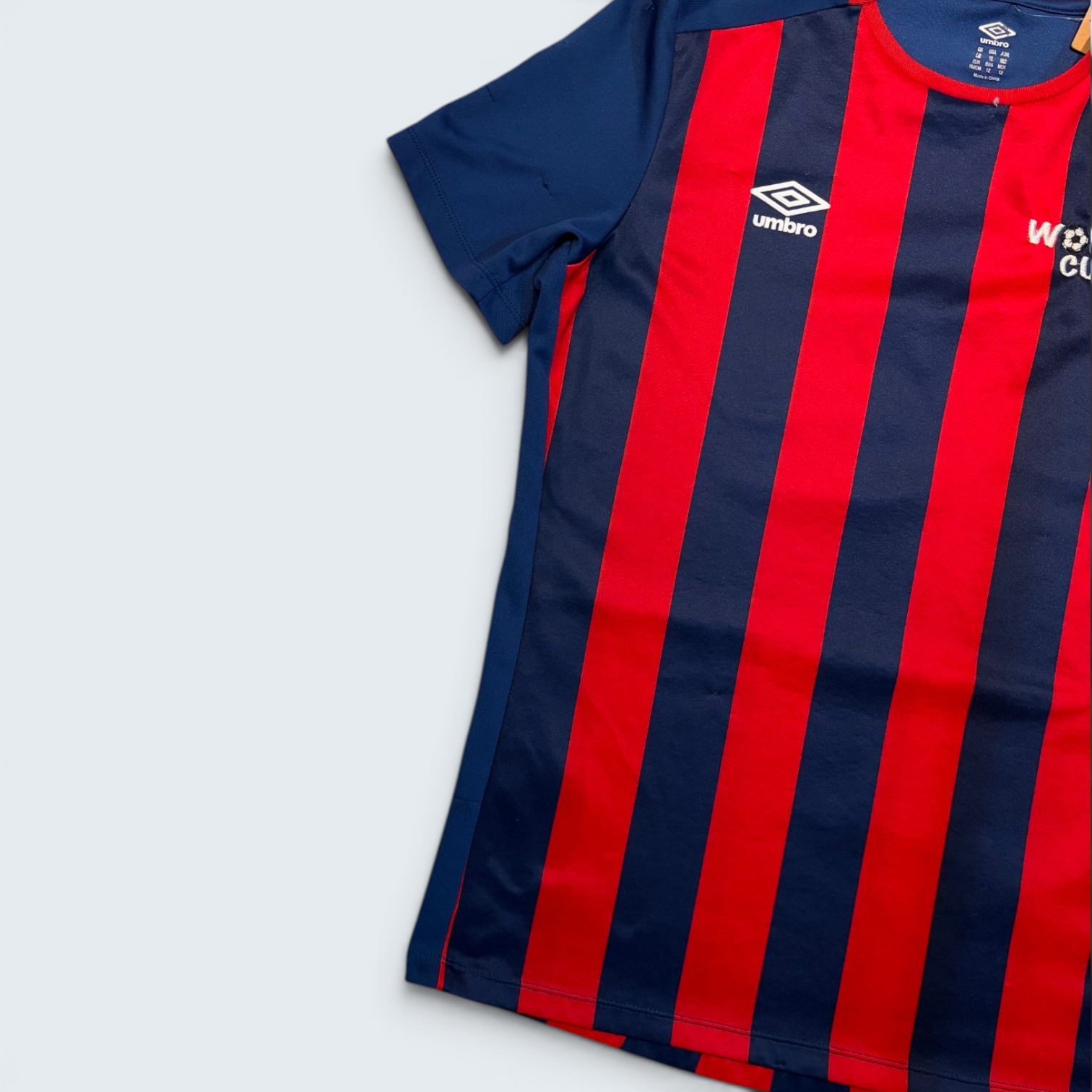 Umbro World Cup #4 soccer jersey — Size Youth L