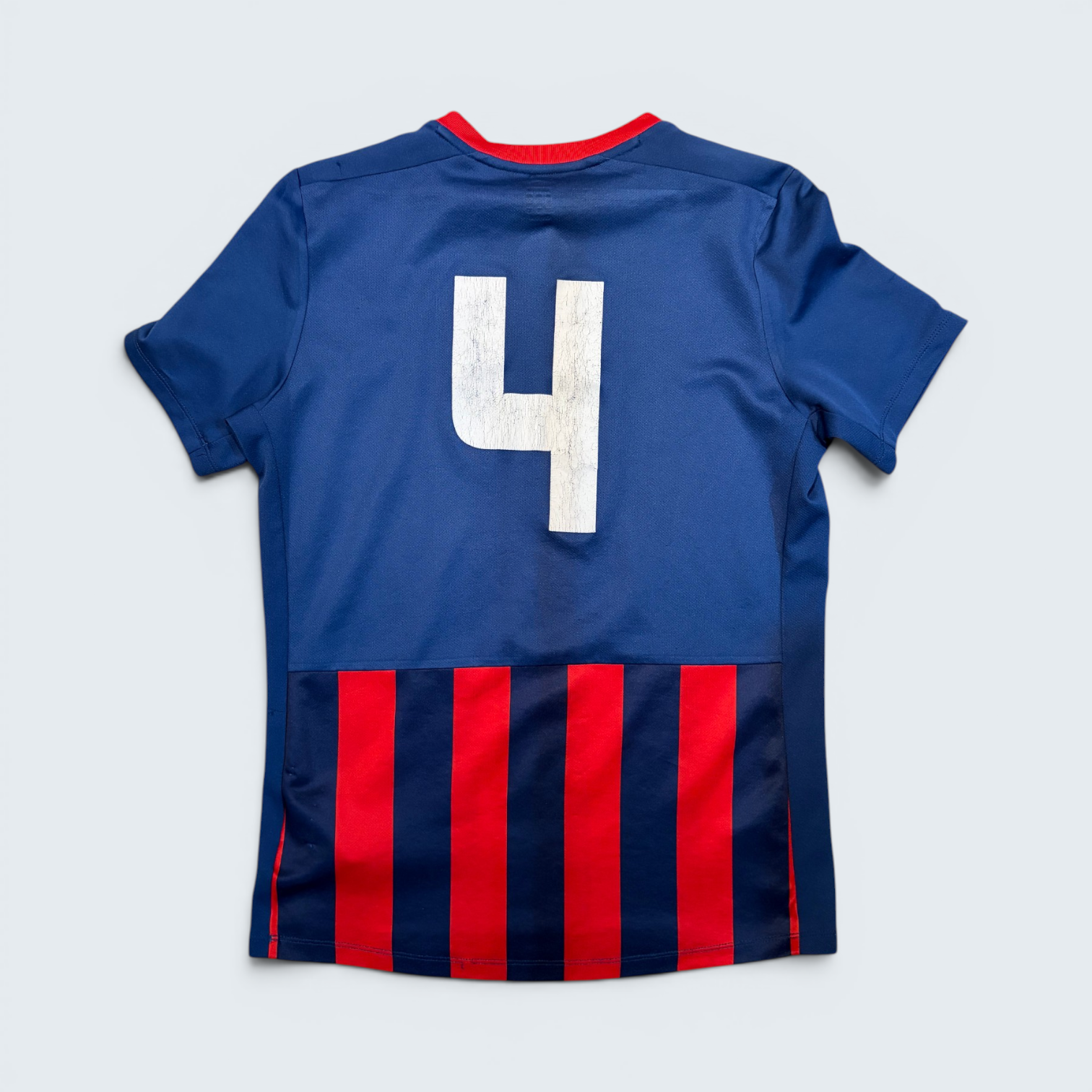 Umbro World Cup #4 soccer jersey — Size Youth L