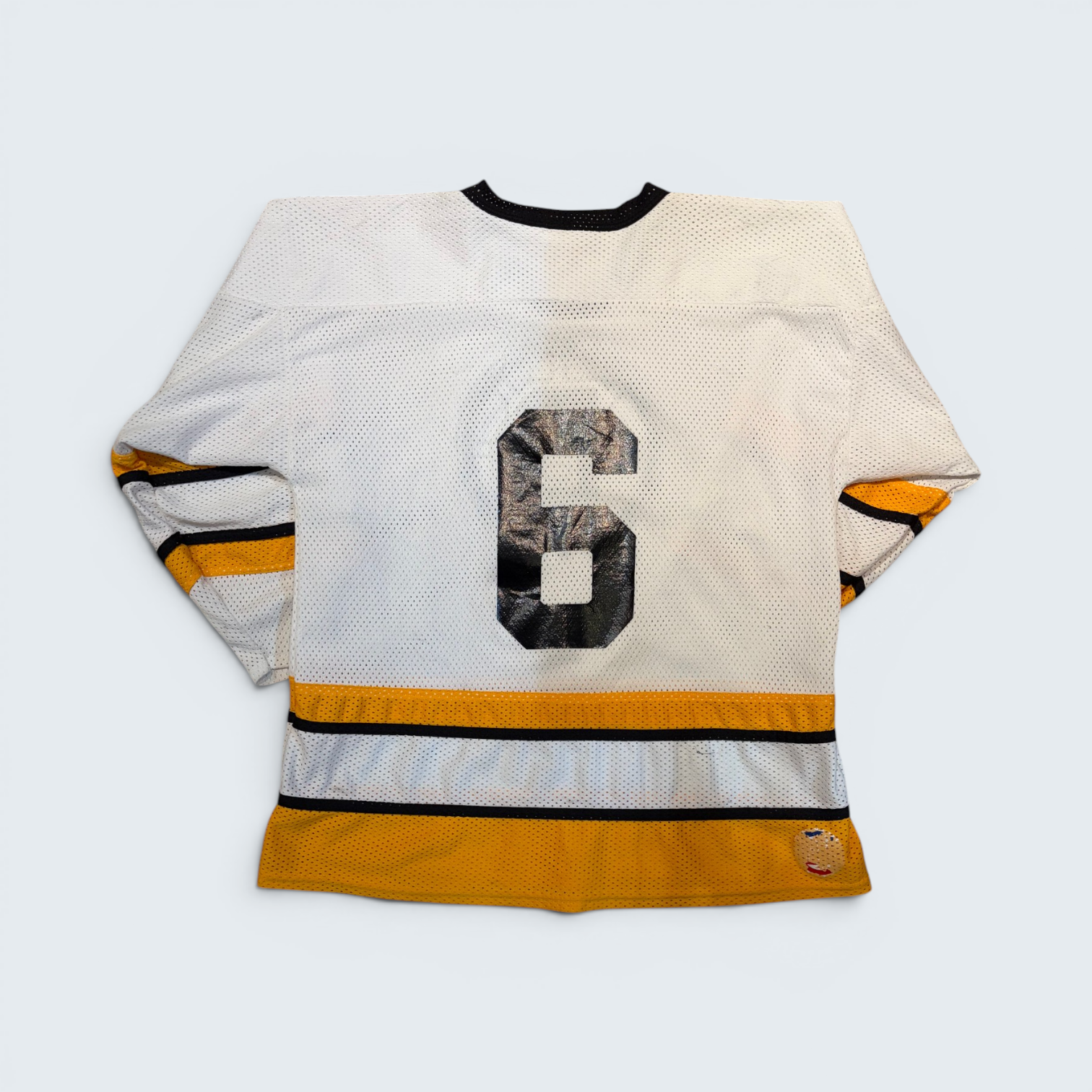 Boston Bruins #6 NHL hockey jersey — Size L