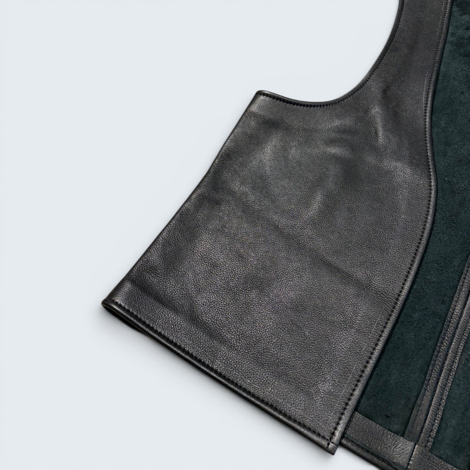 Untitled black leather and suede panel vest — Size M