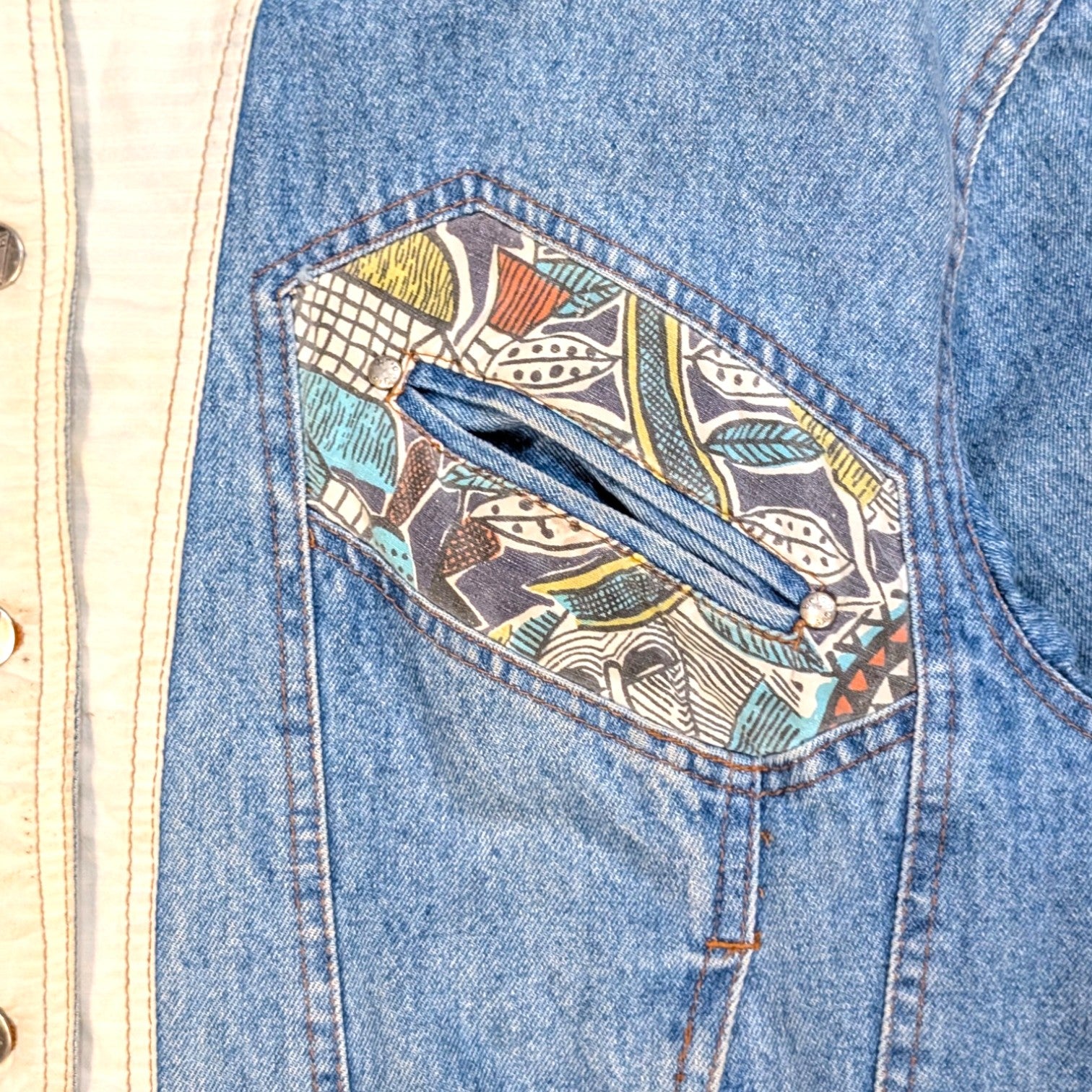 Le Roi Jungle patched Denim Jacket - M