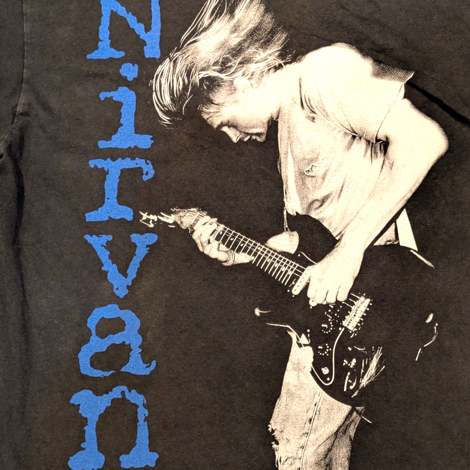 Kurt Cobain Nirvana Graphic Long Sleeve - L