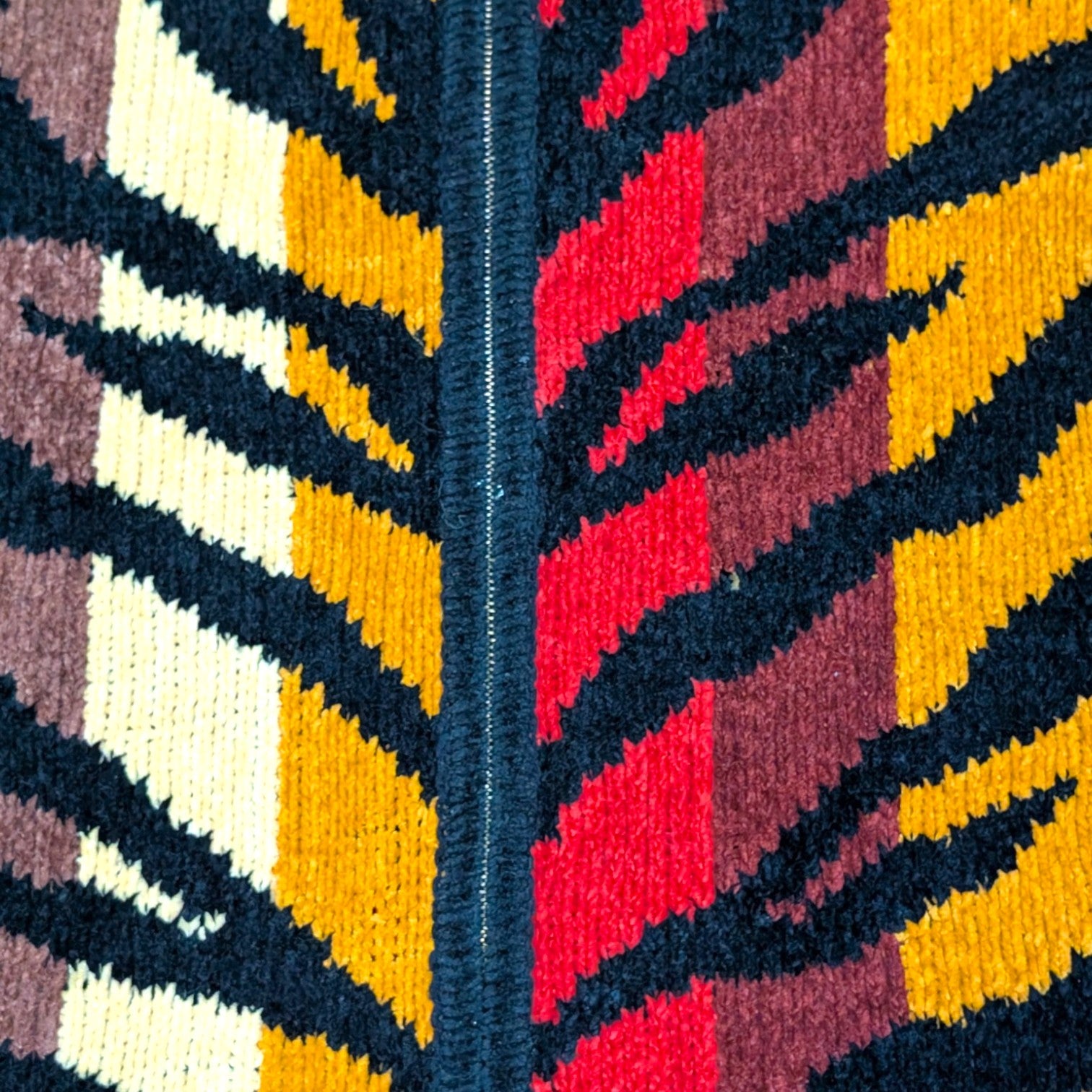 Casa Maclia Tiger Stripe Knit Sweater - L