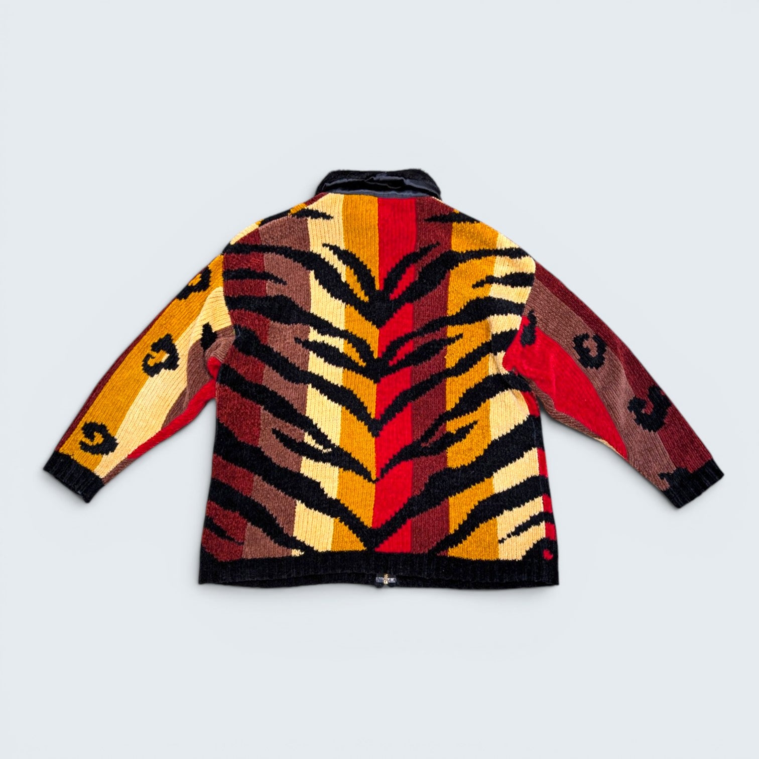 Casa Maclia Tiger Stripe Knit Sweater - L