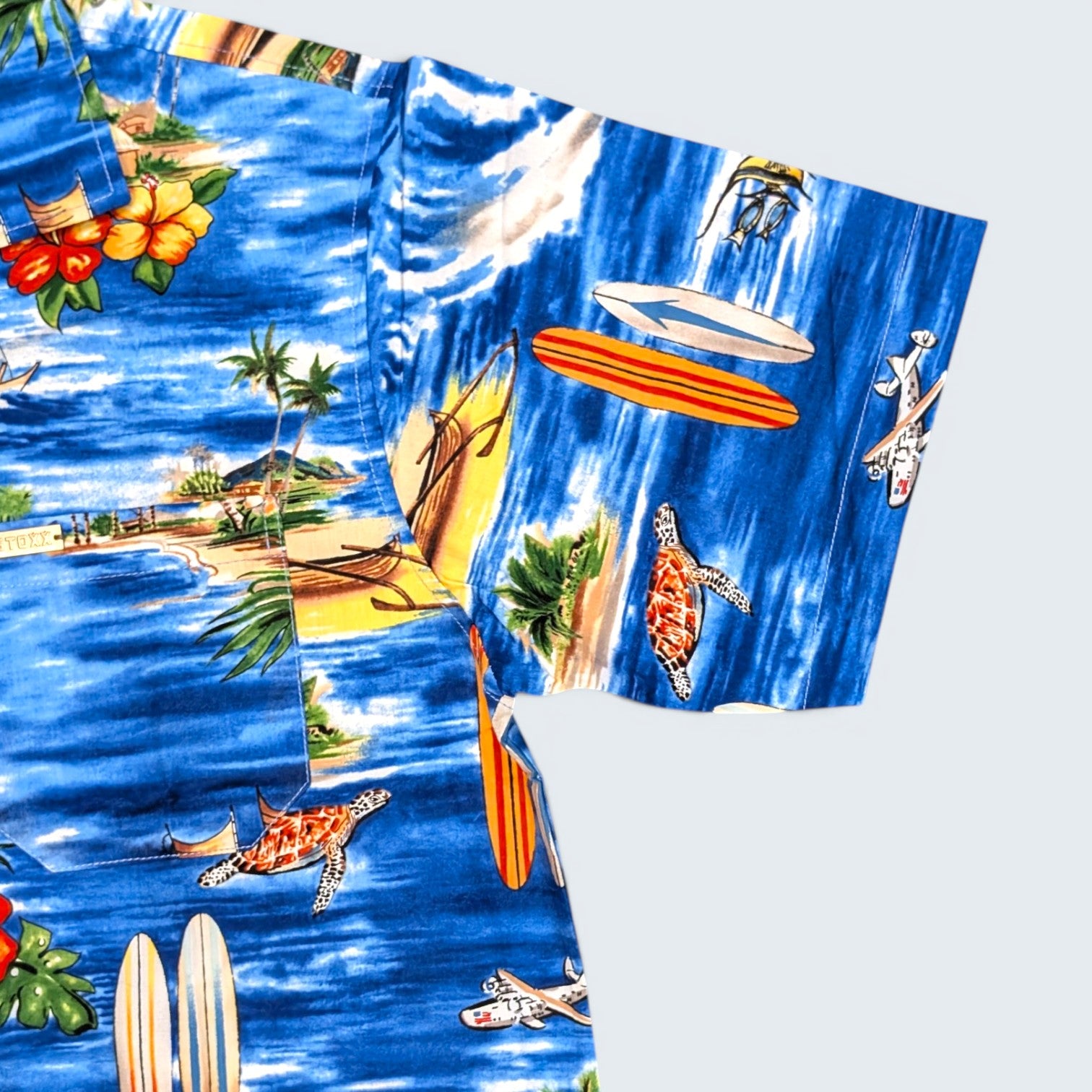 Stoxx Blue Hawaiian Island Scene Camp Collar Shirt — Size M