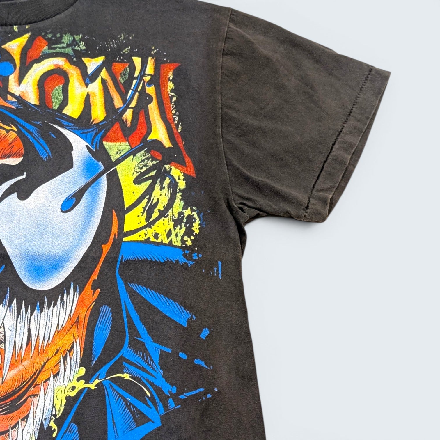 Venom Returns Comic Graphic Tee - XL