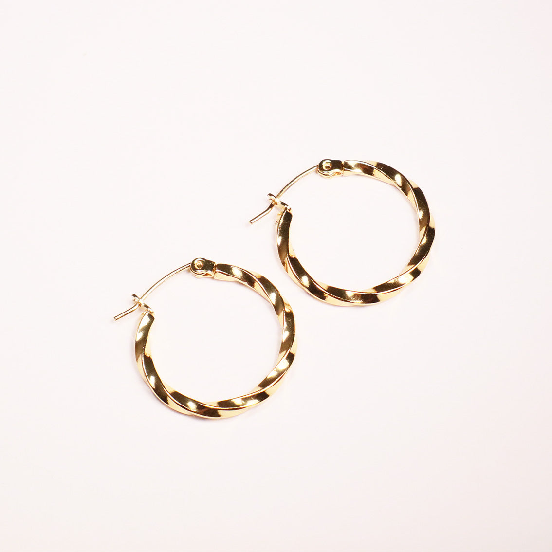 Twisted Gold Earring 2