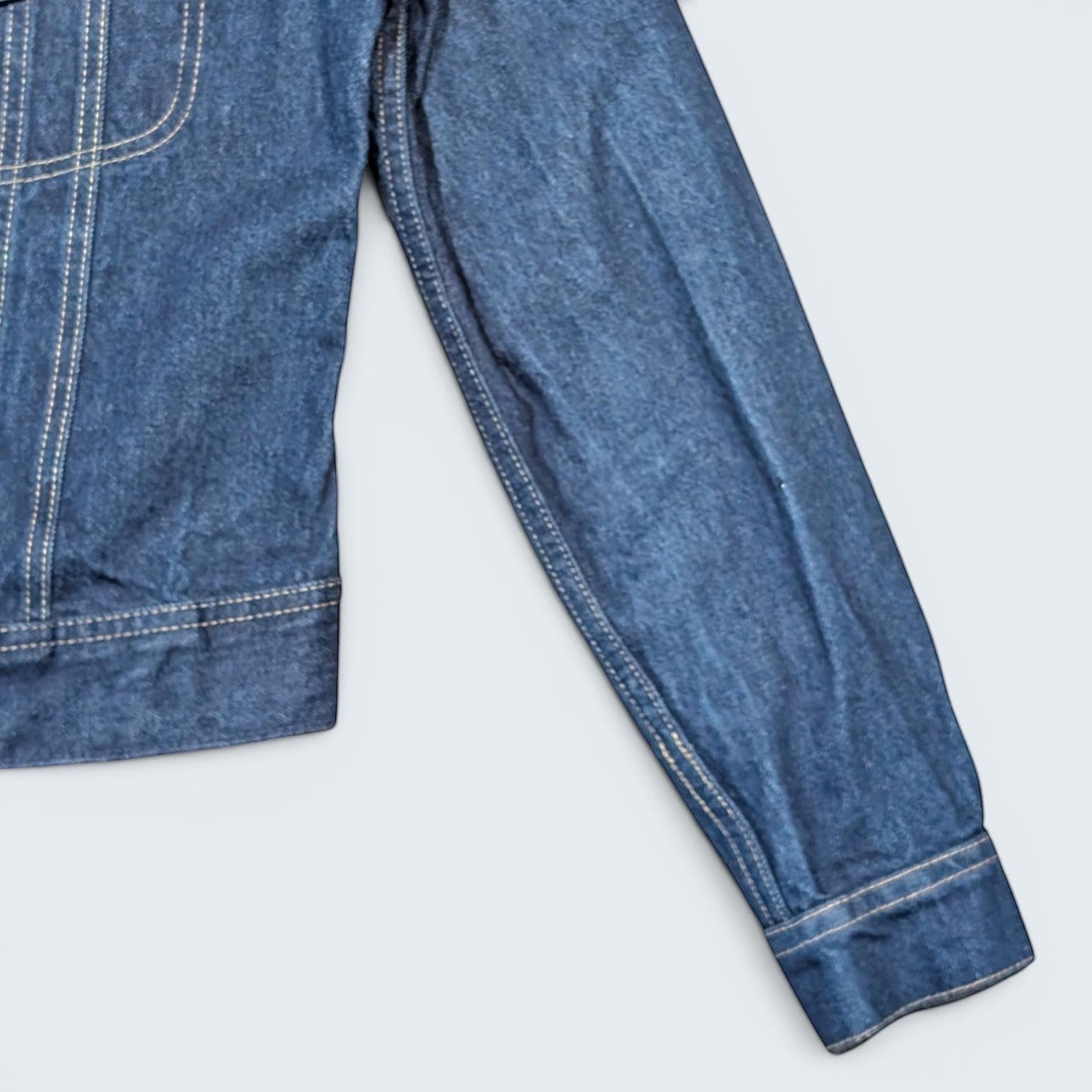 STOXX THRIFT & VINTAGE vintage Lee denim jacket in dark blue with contrast stitching, size 20.