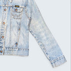 STOXX THRIFT & VINTAGE light wash Wrangler cropped denim jacket with button-up front and classic chest pockets.